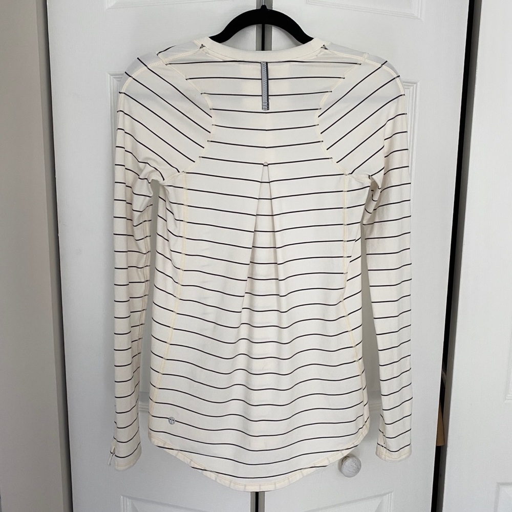 RARE LULULEMON TUCK & FLOW SLALOM STRIPE ANGELWING